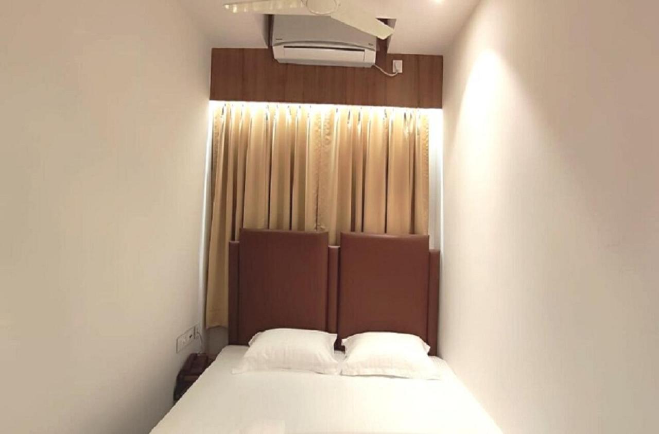 Staymaker Hotel Mohan Palace Baharampur Екстер'єр фото
