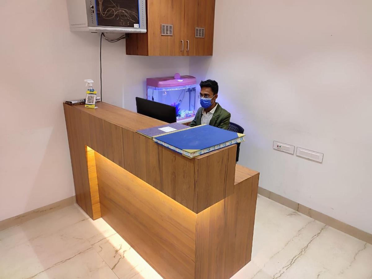 Staymaker Hotel Mohan Palace Baharampur Екстер'єр фото