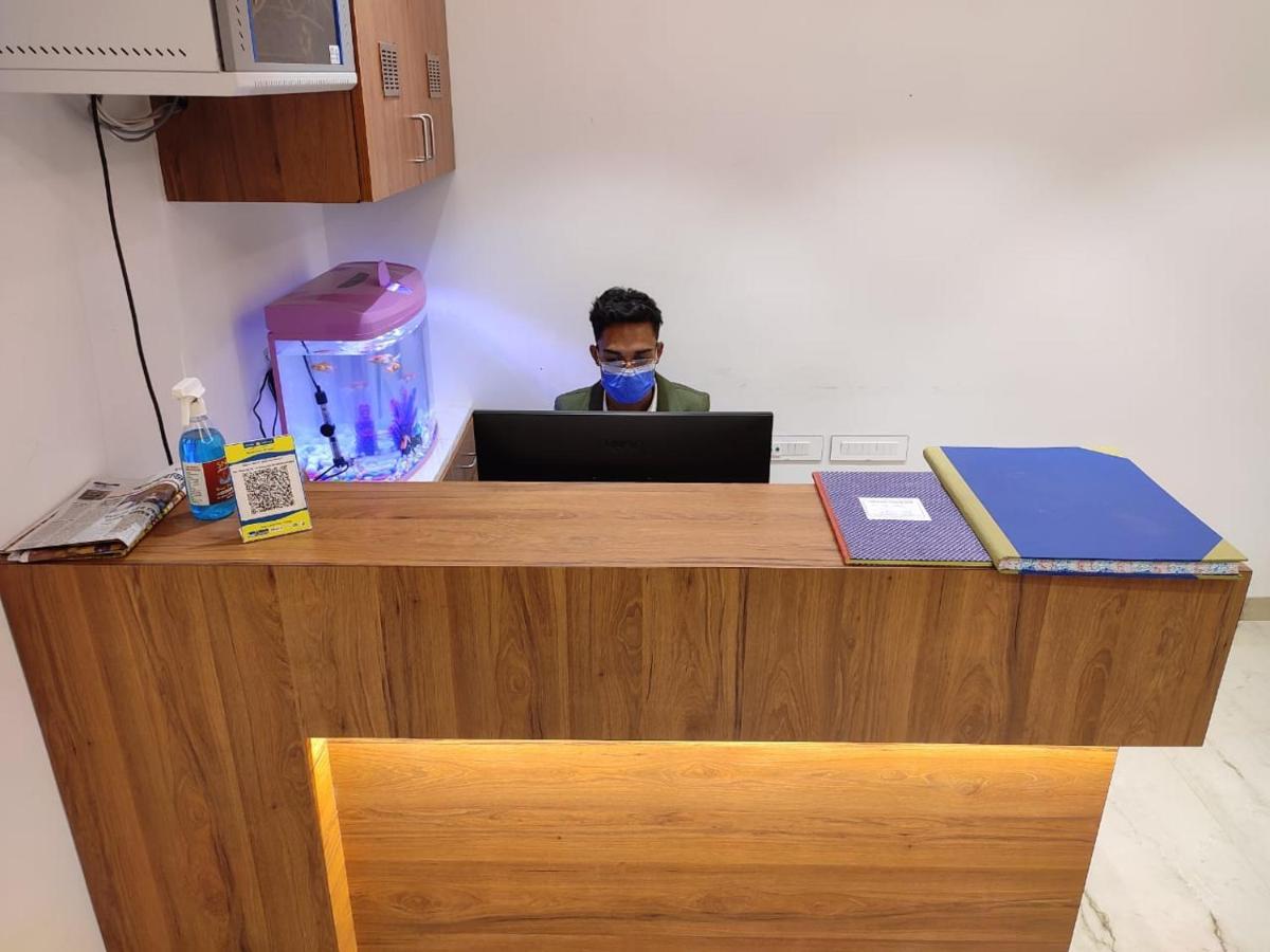 Staymaker Hotel Mohan Palace Baharampur Екстер'єр фото