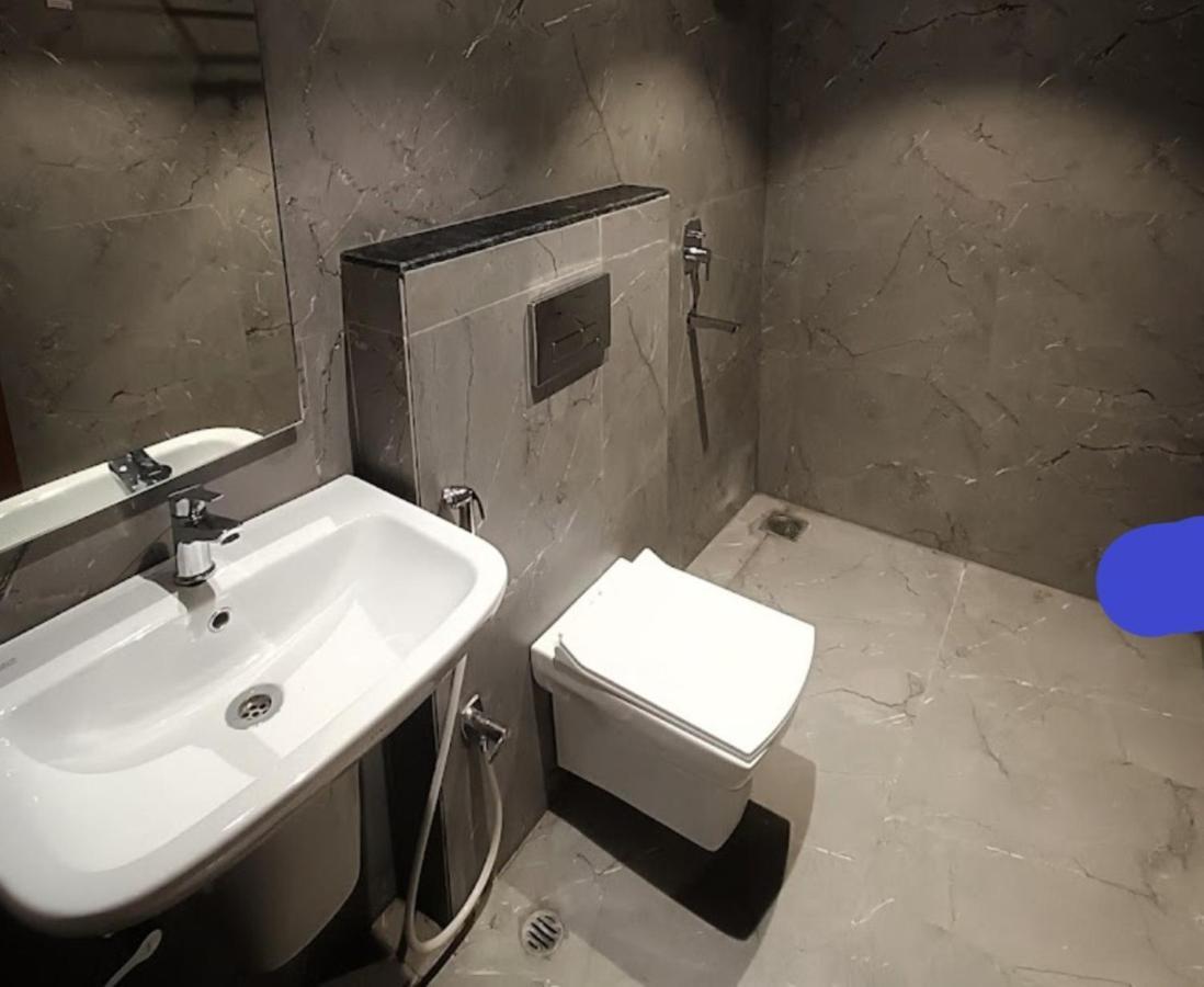Staymaker Hotel Mohan Palace Baharampur Екстер'єр фото